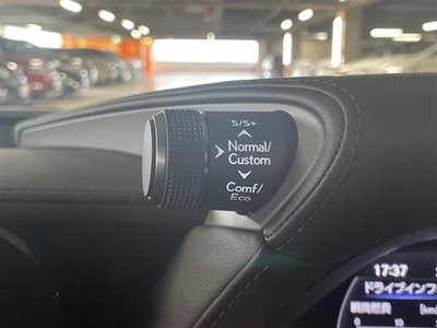 صورة مصغرة 13 لـ 2021 Lexus LS