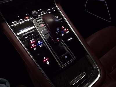 2018 Porsche PANAMERA 缩略图 15