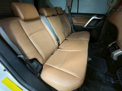 TOYOTA LAND CRUISER PRADO - 7