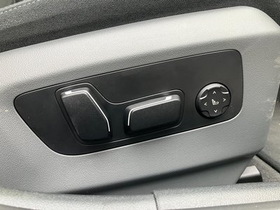 صورة مصغرة 190 لـ 2025 BMW 5 SERIES