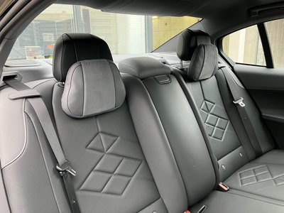 صورة مصغرة 198 لـ 2025 BMW 5 SERIES