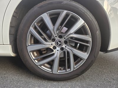 MERCEDES-BENZ E-CLASS - 6