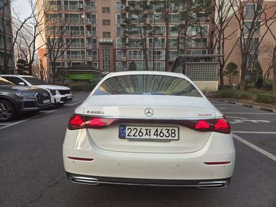 MERCEDES-BENZ E-CLASS - 4