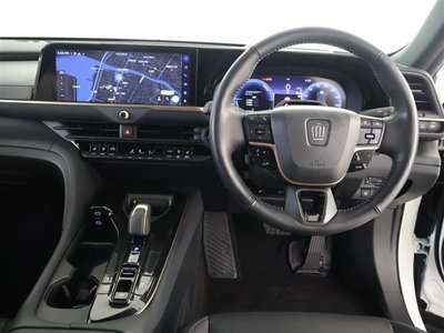 TOYOTA CROWN SPORT - 4