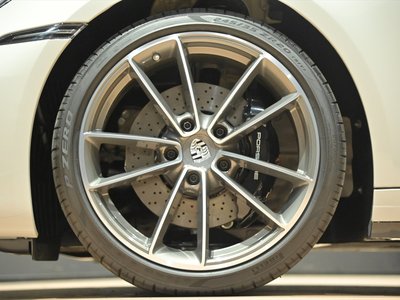 2024 Porsche 911 — миниатюра 17