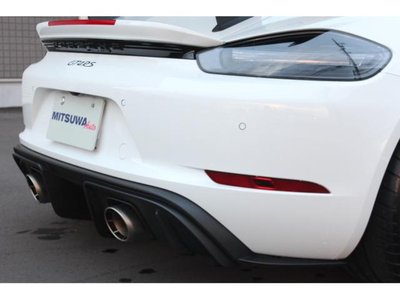 PORSCHE 718 CAYMAN - 9