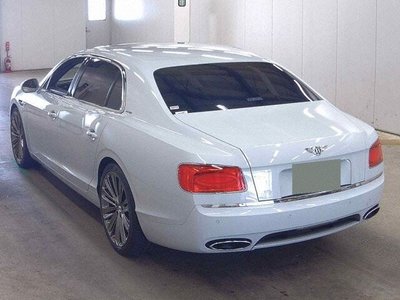 2016 Bentley FLYING SPUR 照片 2