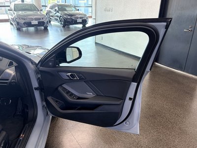 صورة مصغرة 32 لـ 2026 BMW 1 SERIES
