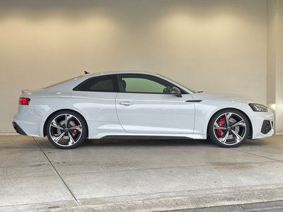 صورة مصغرة 11 لـ 2021 AUDI RS5