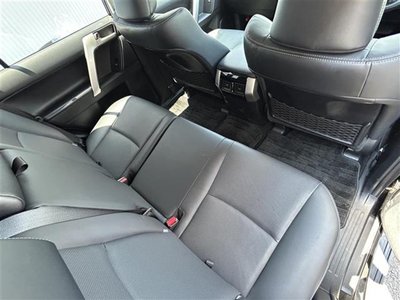 2023 Toyota LAND CRUISER PRADO 缩略图 38