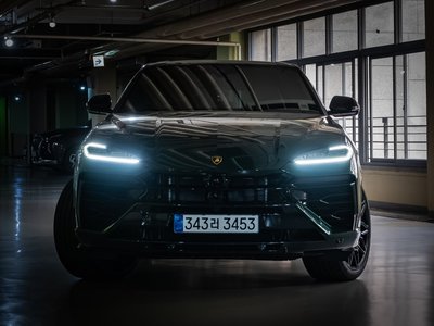 LAMBORGHINI URUS - 3