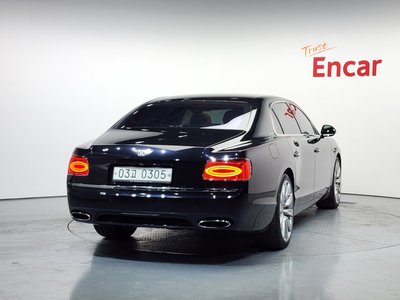 BENTLEY FLYING SPUR - 3