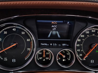 BENTLEY FLYING SPUR - 8