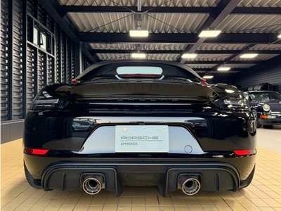 PORSCHE 718 SPYDER - 4
