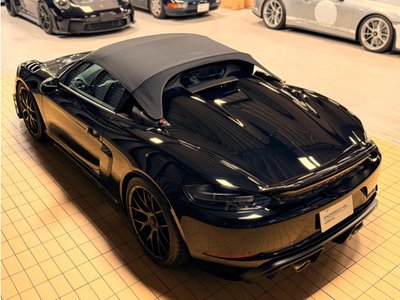 PORSCHE 718 SPYDER - 6