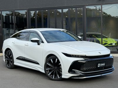 TOYOTA CROWN CROSSOVER - 1