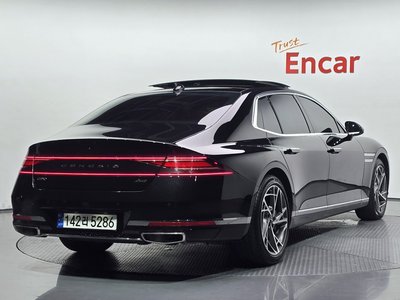 صورة 3 لـ 2022 Genesis G90 (RS4)