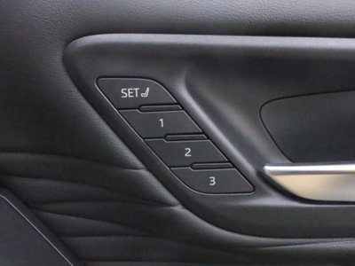 صورة 8 لـ 2025 Toyota ALPHARD