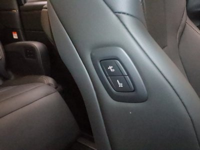 صورة 10 لـ 2025 Toyota ALPHARD