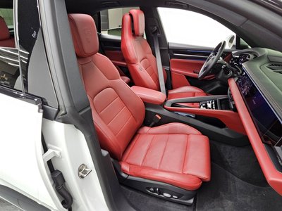 2025 Porsche MACAN — миниатюра 24