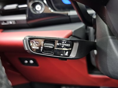 2025 Porsche MACAN — миниатюра 27