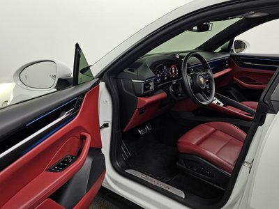 2025 Porsche MACAN — миниатюра 13