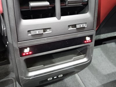2025 Porsche MACAN — миниатюра 31