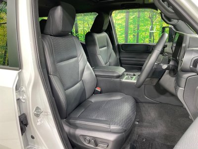 TOYOTA LAND CRUISER 250 - 8