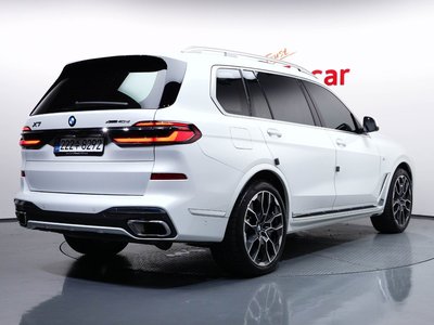 2025 BMW X7 — фото 5