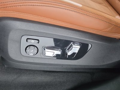 2025 BMW X7 — миниатюра 31