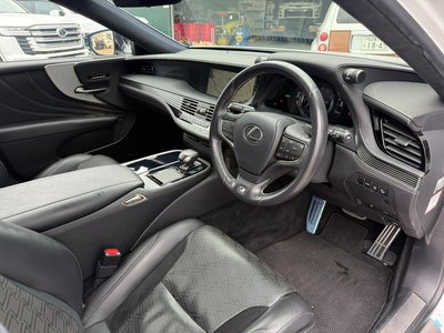 2017 Lexus LS 缩略图 29
