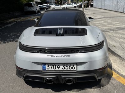 PORSCHE 911 - 6