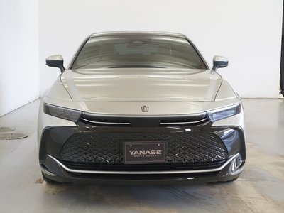 TOYOTA CROWN CROSSOVER - 2