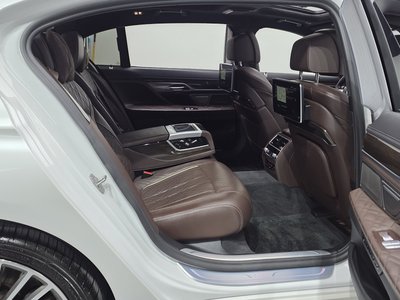 صورة مصغرة 17 لـ 2021 BMW 7 SERIES