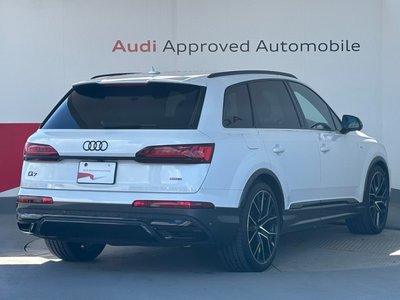 AUDI Q7 - 8