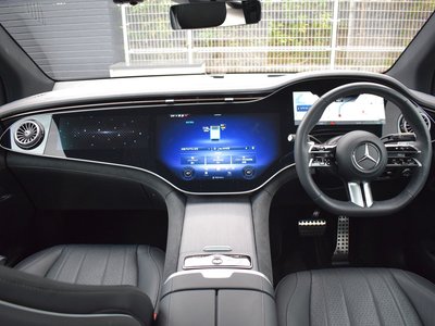 MERCEDES-BENZ EQE - 4