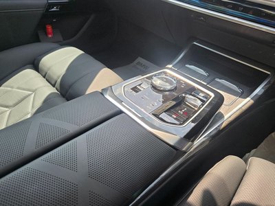 2025 BMW 7 SERIES 缩略图 49