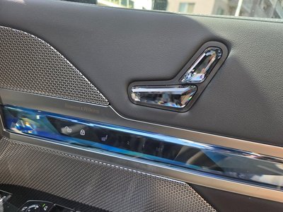 2025 BMW 7 SERIES 缩略图 37