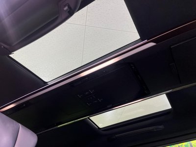 2024 Toyota ALPHARD photo 4