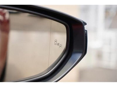 صورة مصغرة 25 لـ 2025 Lexus LBX