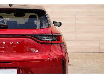 صورة مصغرة 45 لـ 2025 Lexus LBX