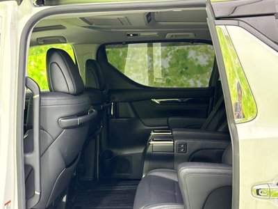 TOYOTA ALPHARD - 8