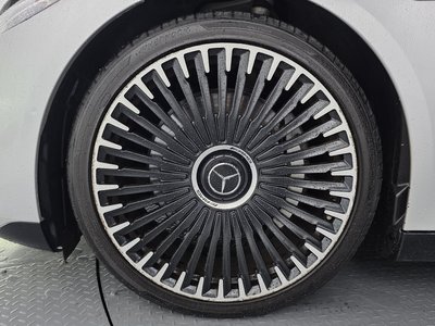 MERCEDES-BENZ EQS - 6