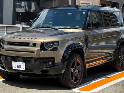 LAND ROVER DEFENDER - 1