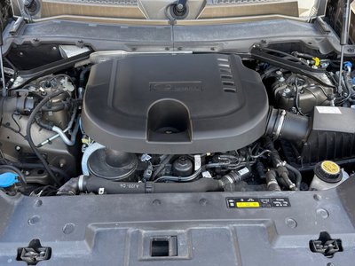 LAND ROVER DEFENDER - 6