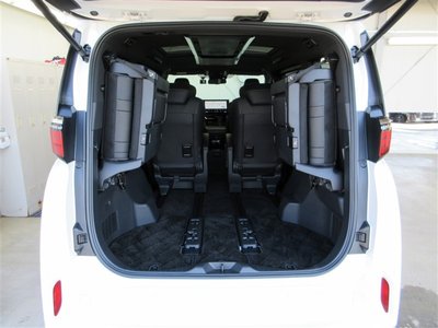 2023 Toyota ALPHARD 缩略图 18