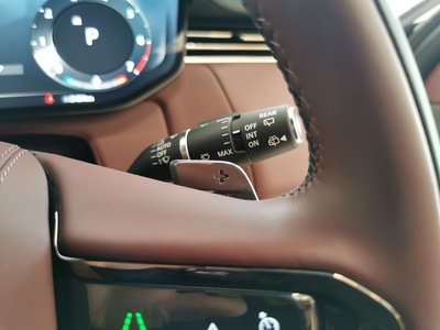 2025 LAND Rover RANGE ROVER SPORT — миниатюра 19
