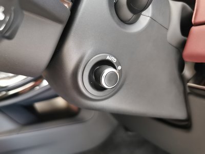 2025 LAND Rover RANGE ROVER SPORT — миниатюра 16