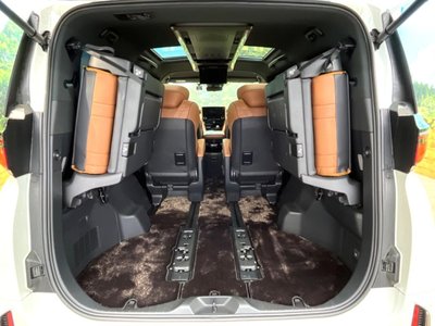 2023 Toyota VELLFIRE — миниатюра 11