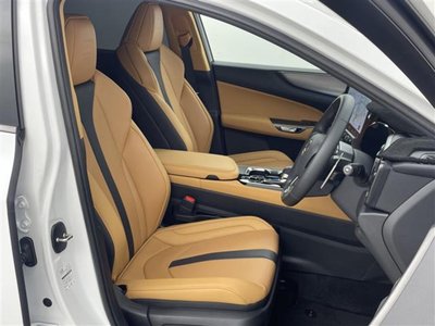 صورة مصغرة 34 لـ 2025 Lexus NX